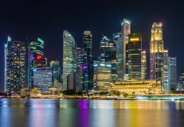 Dubai vs Singapore for a regional headquarters: Marina Bay skyline in Singapore