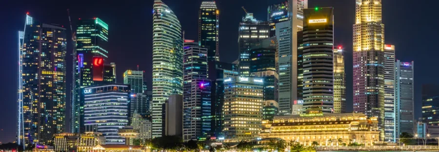 Dubai vs Singapore for a regional headquarters: Marina Bay skyline in Singapore